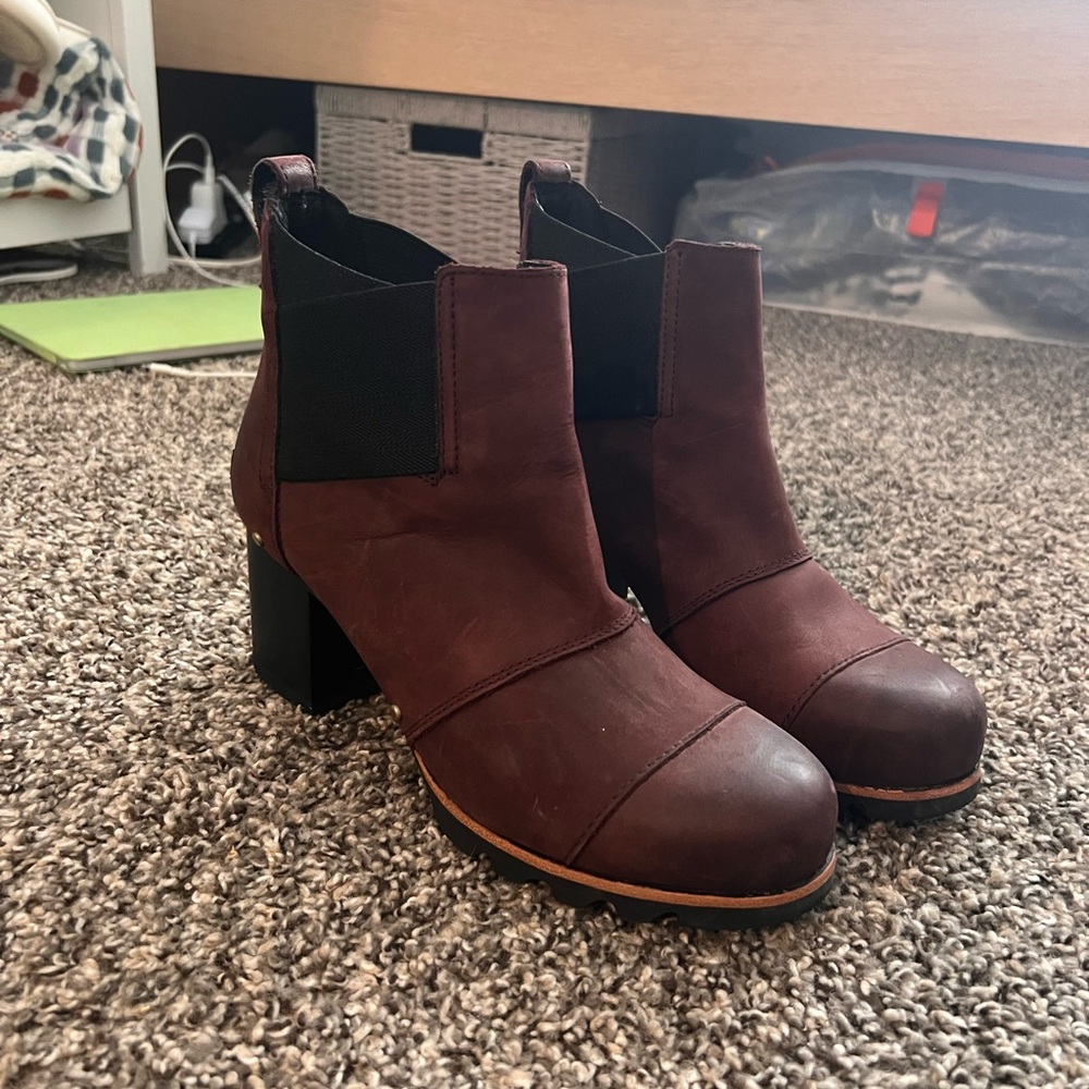 Women's Maroon Ankle Boots
